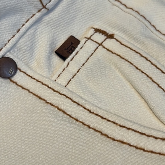 NWOT-Judy Blue Cream colored Bootcut crop jeans size 11/30 - Picture 5 of 8